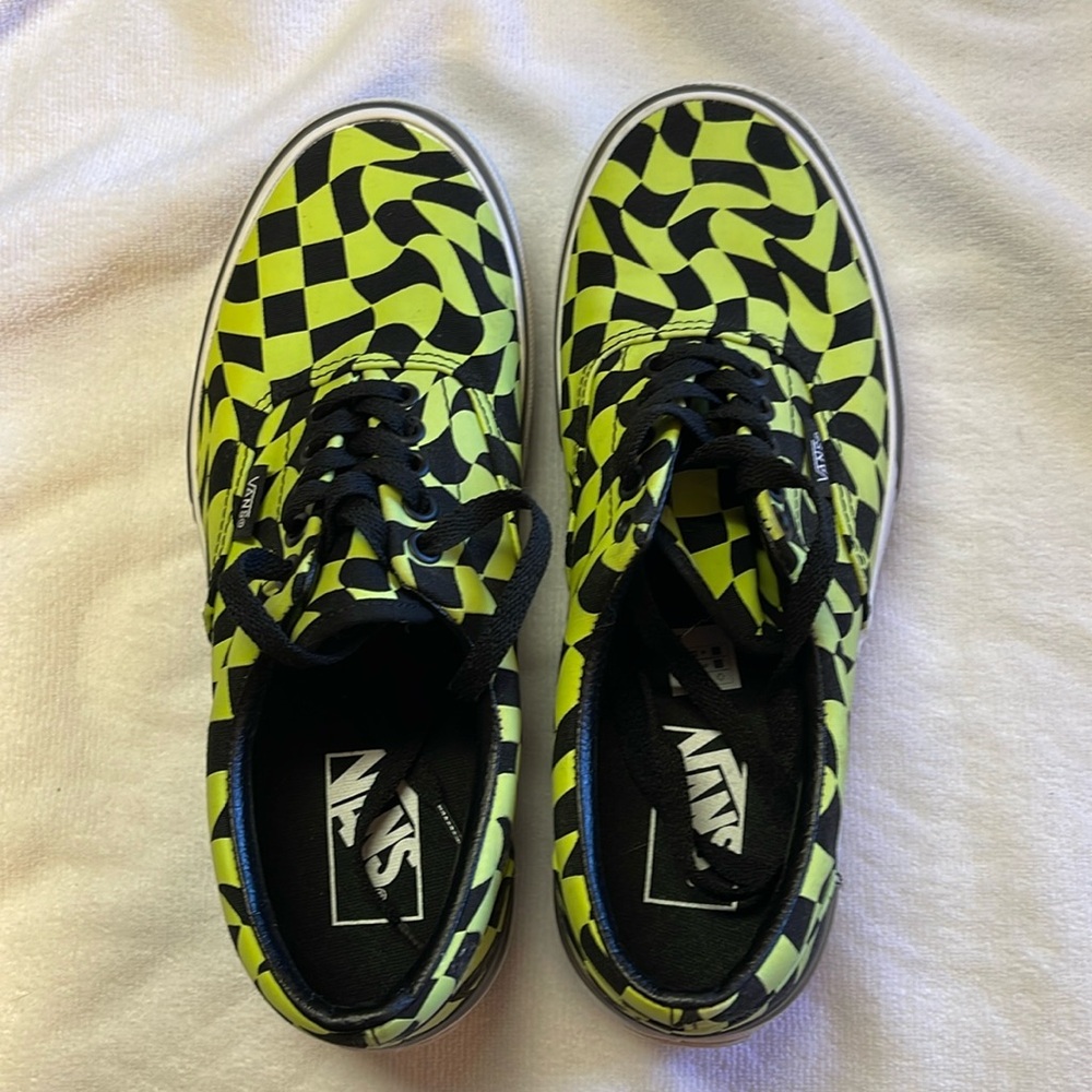 Vans Platform sneakers! Size 8 1/5 ! Line New!